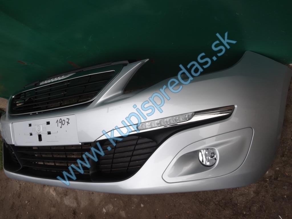 Predný nárazník Peugeot 308 LED 